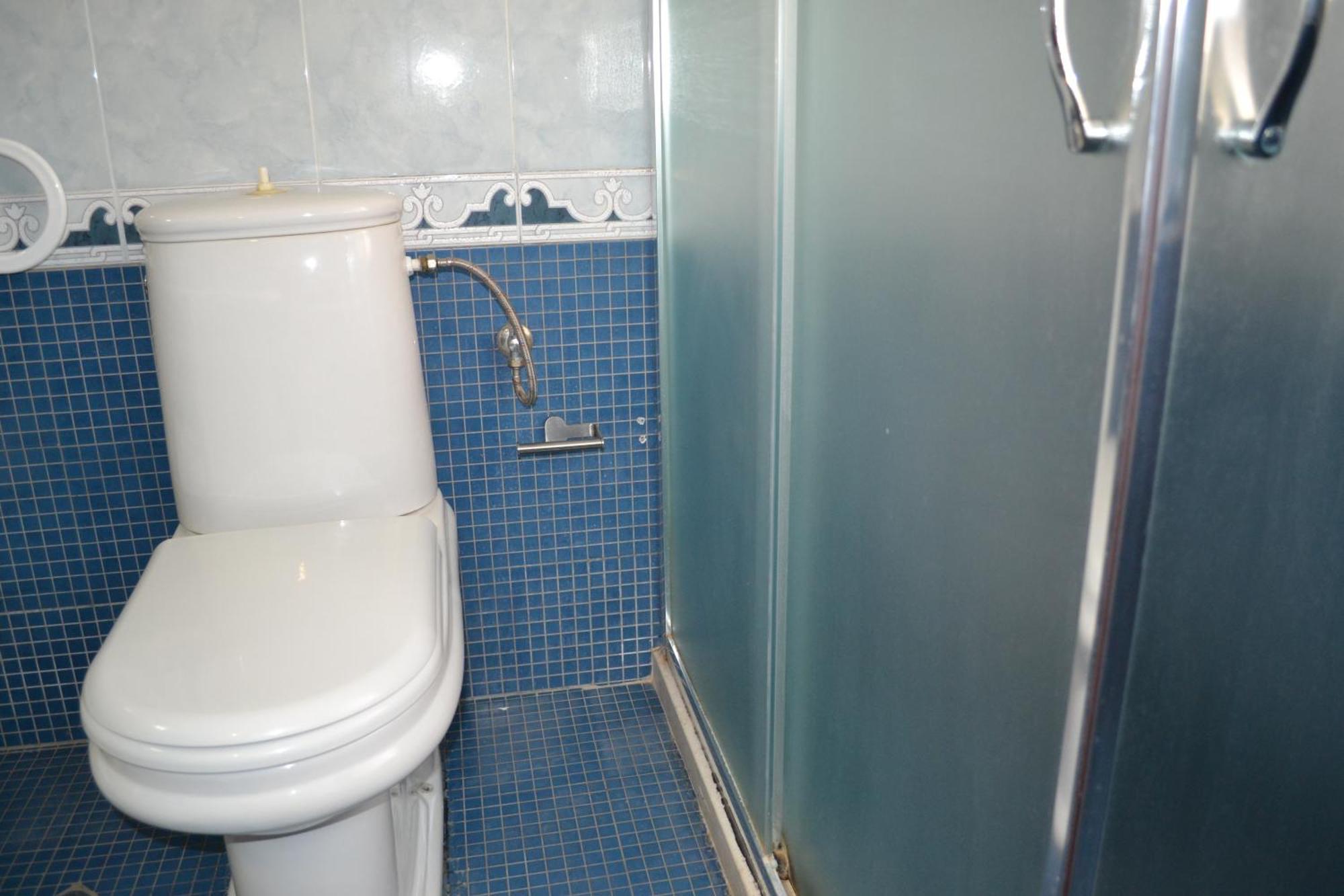 5 Bedrooms In Wlora