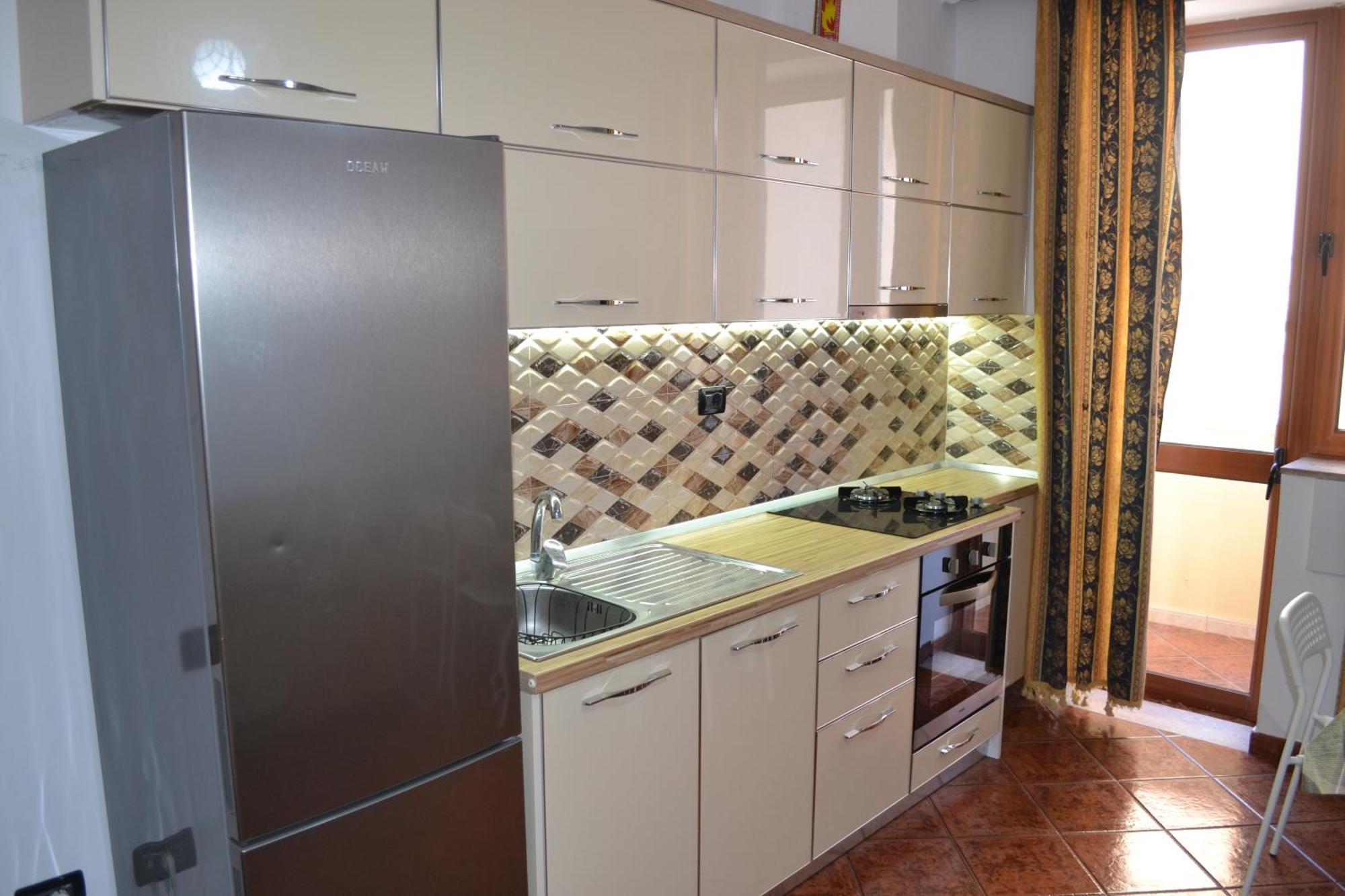 5 Bedrooms In Apartament Wlora