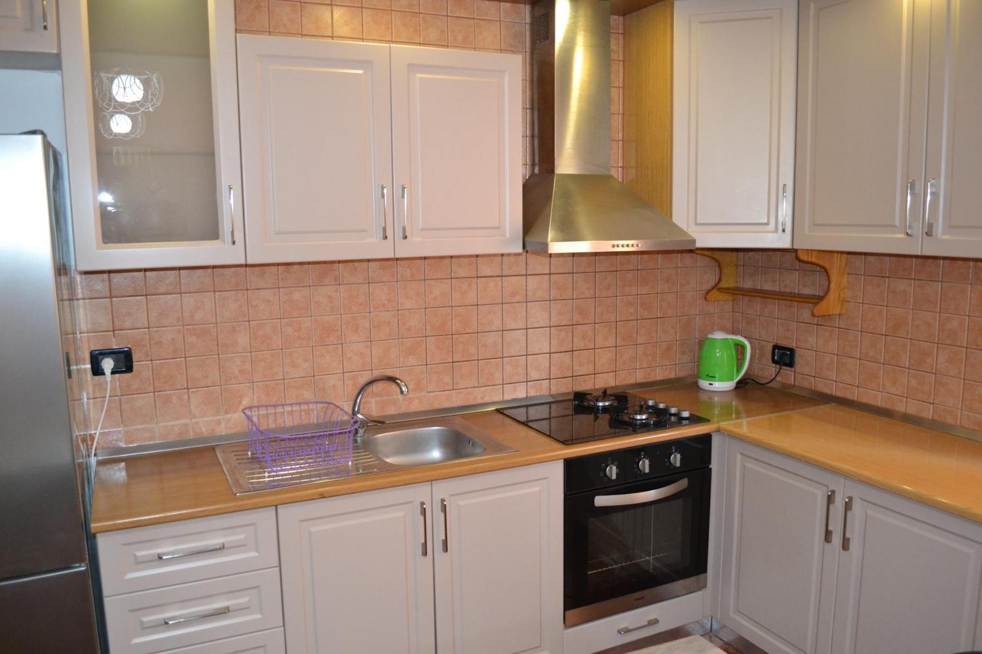 5 Bedrooms In * Wlora