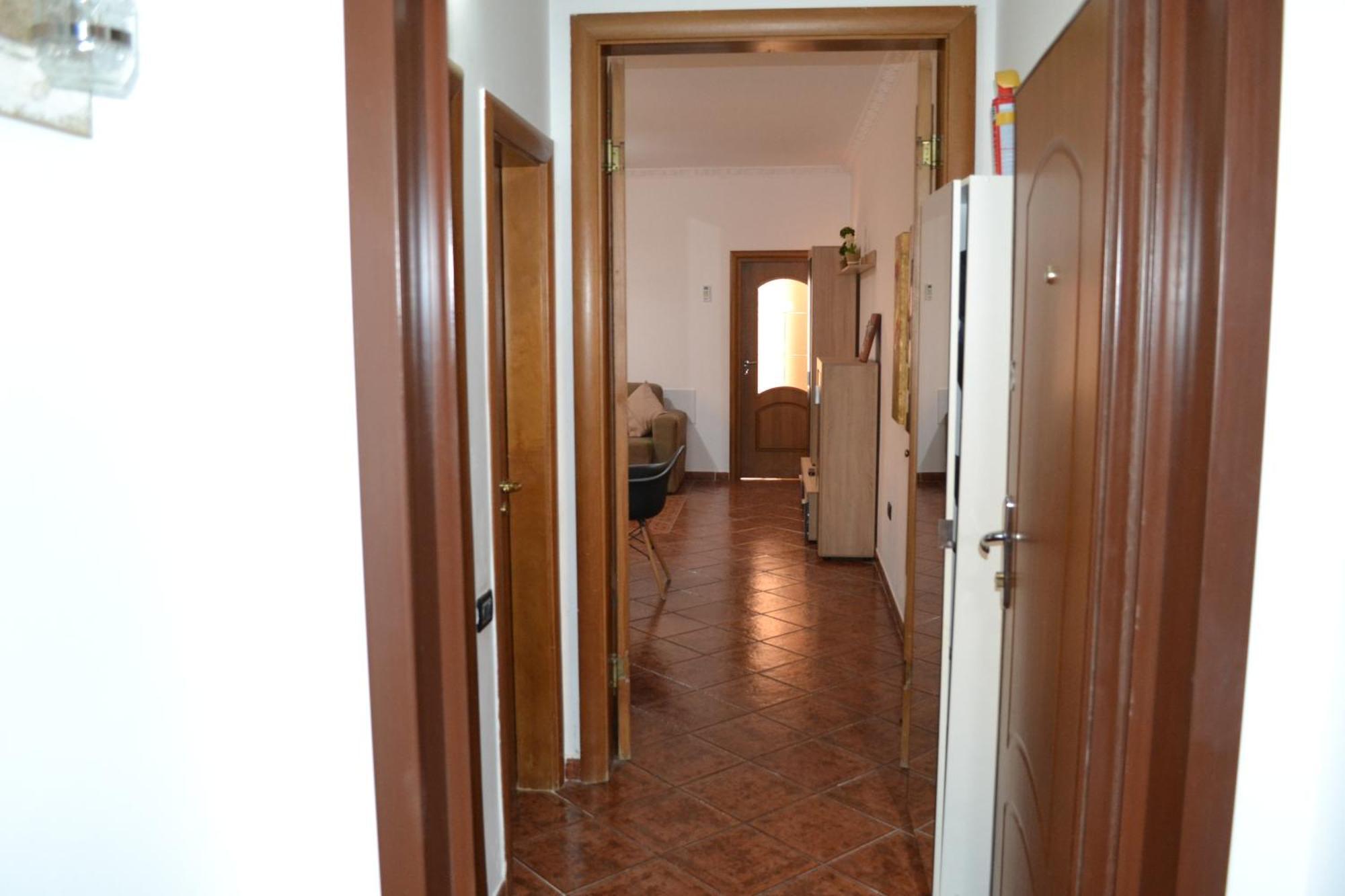 5 Bedrooms In * Wlora