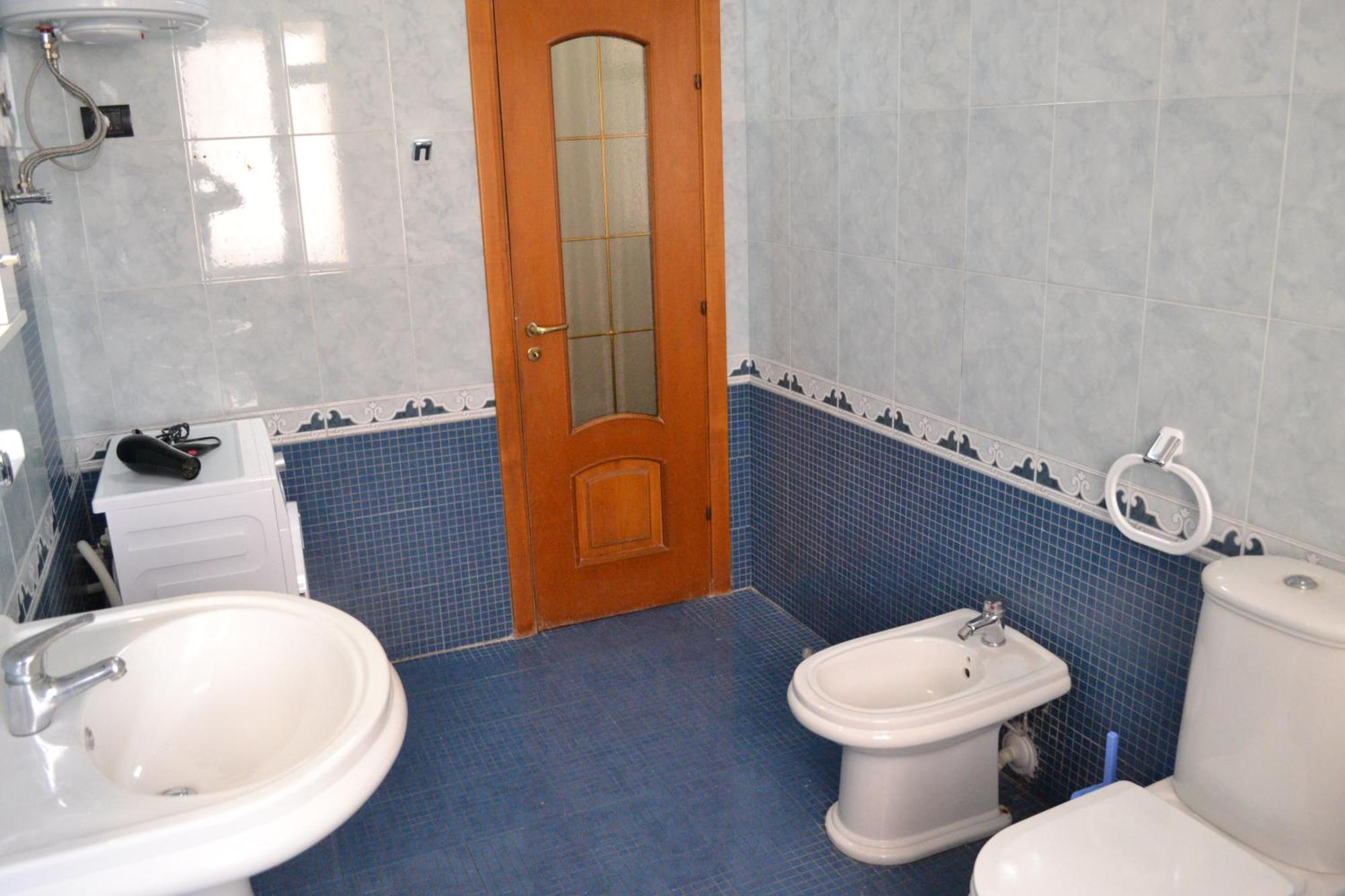 Apartament 5 Bedrooms In *